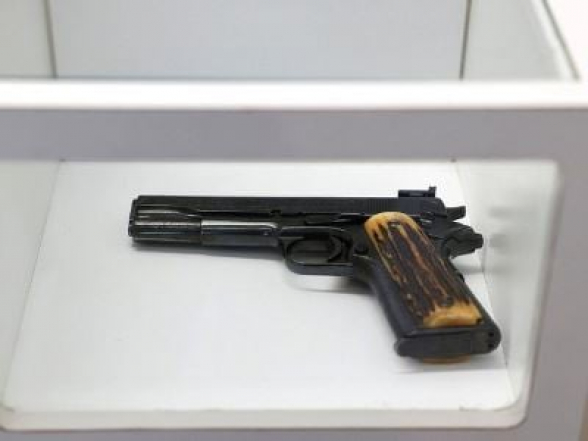 Любимый пистолет Аль Капоне ушел с молотка за 860 000 долларов